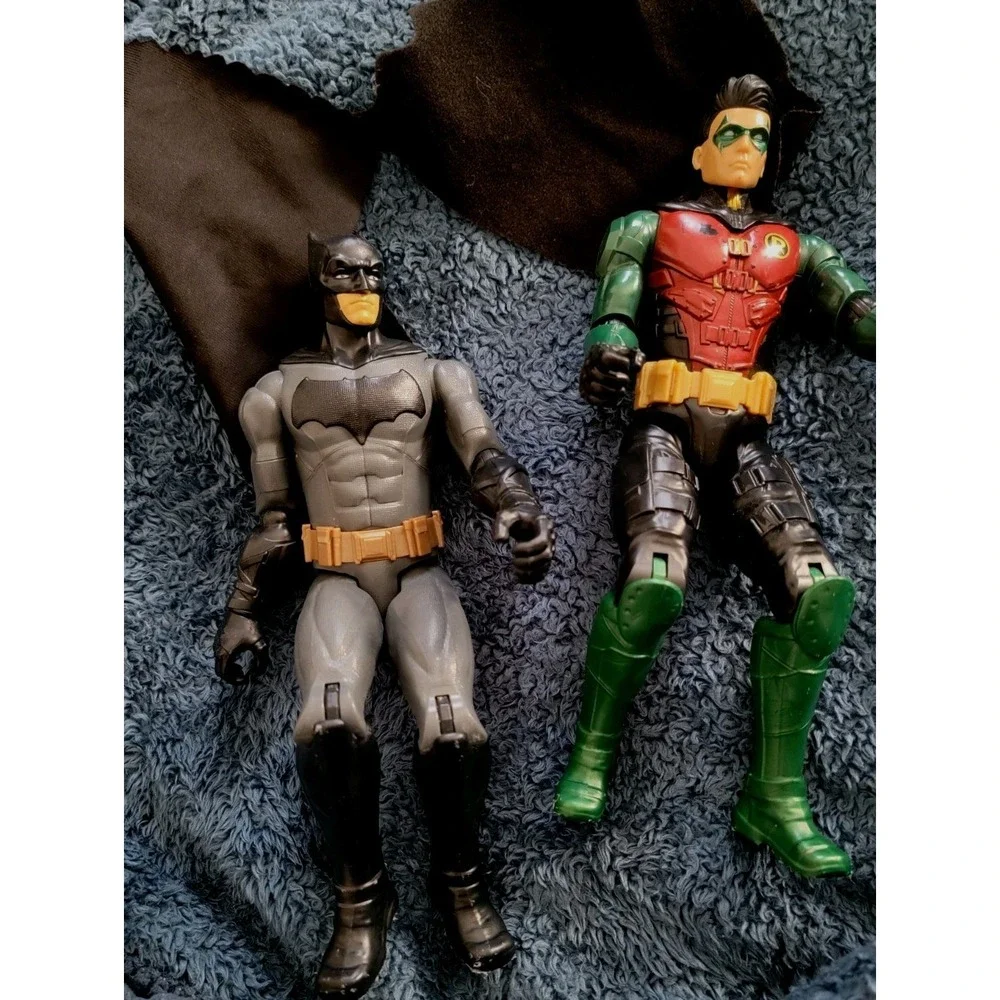 DC Comics 12" action figures‎ BATMAN & ROBIN set 2018 Missions True Moves - Picture 5 of 7